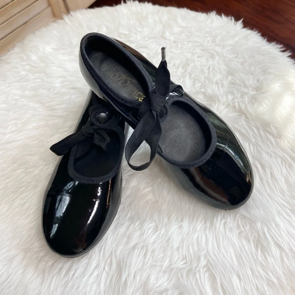 •So Danca•black patent tap shoes